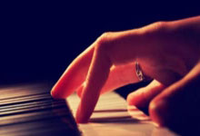 多多28官网：裁判毁掉强强对话！快船无缘掀翻联盟第一，泰伦卢复出成累赘.